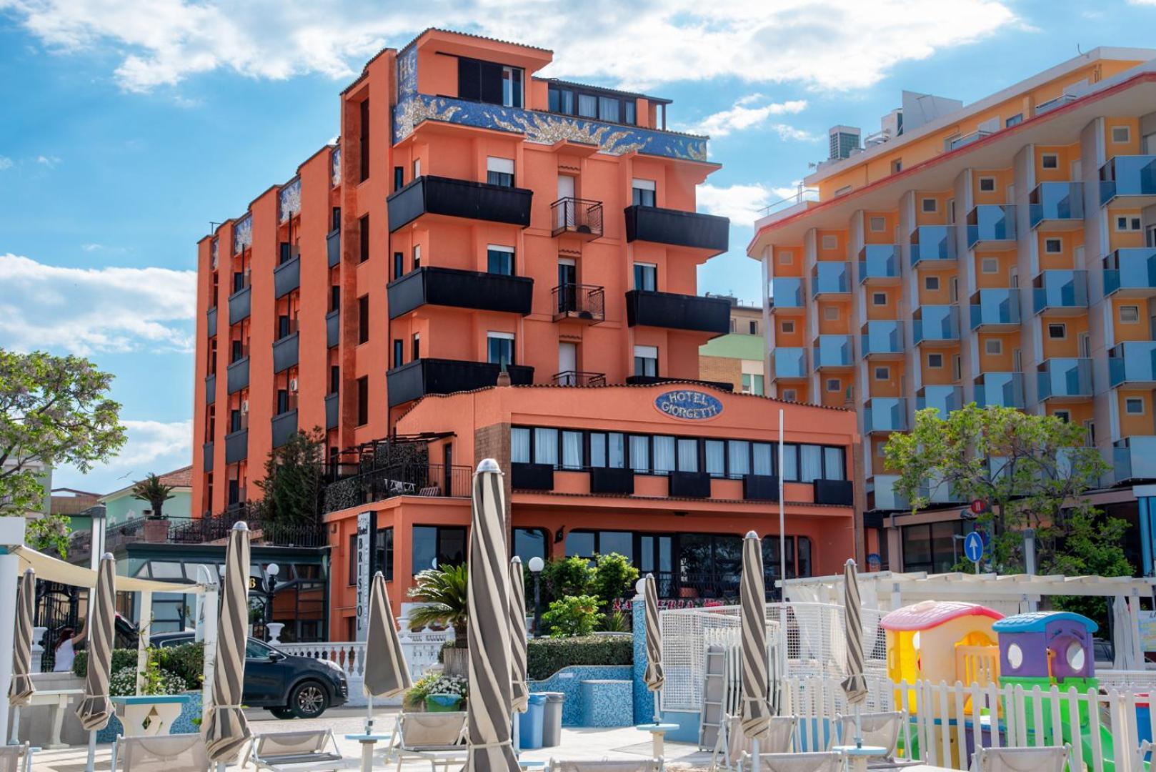 Hotel Giorgetti Orange Беллария-Иджеа-Марина Экстерьер фото