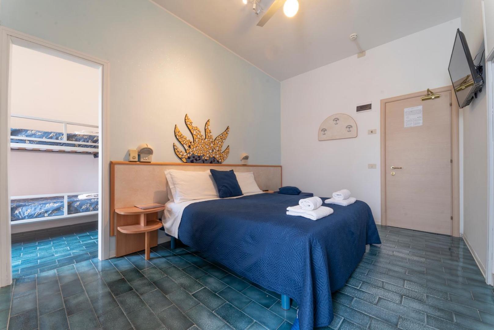 Hotel Giorgetti Orange Беллария-Иджеа-Марина Экстерьер фото